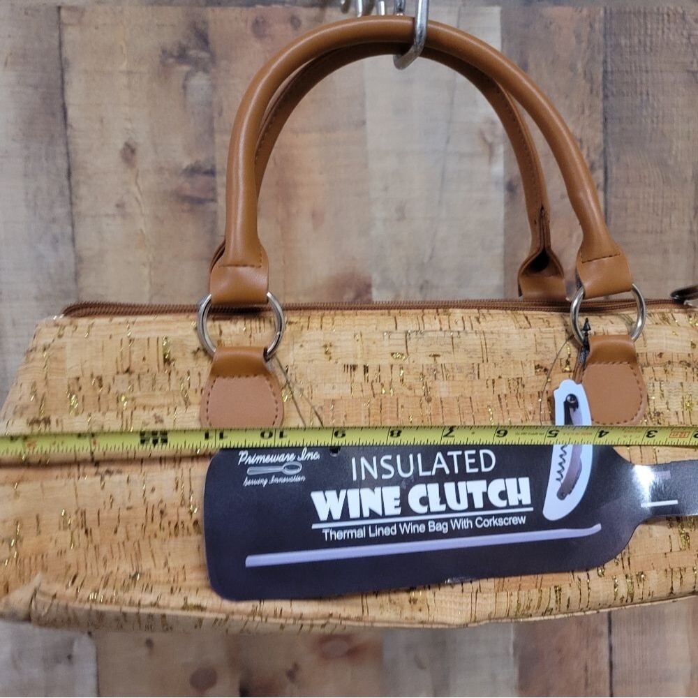 The classic Primeware Insulated Wine Clutch